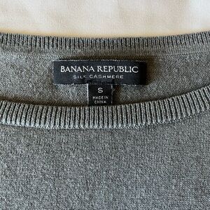 Banana Republic long sleeve top